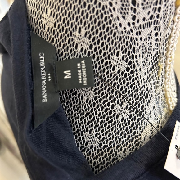 Lightweight tee elbow length sleeves NWT - Picture 6 of 7